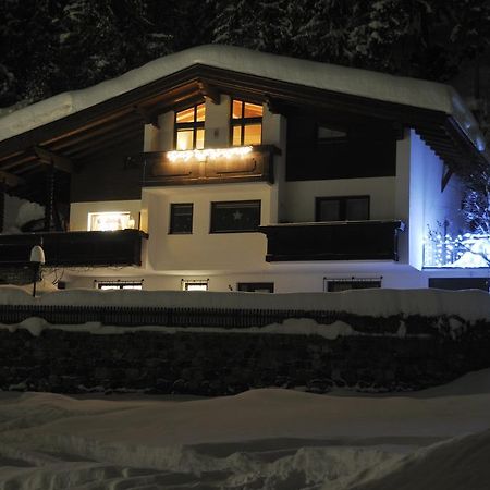 Haus Fischer Pettneu am Arlberg Exterior photo